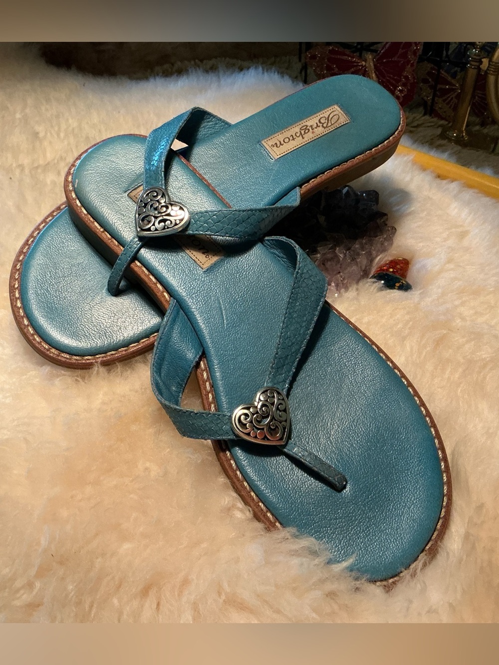 Brighton turquoise croc, leather heart thongs sandal size 8.5